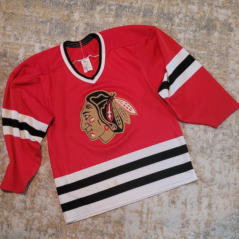Vintage Chicago Blackhawks Hockey Jersey! Great Gift!
